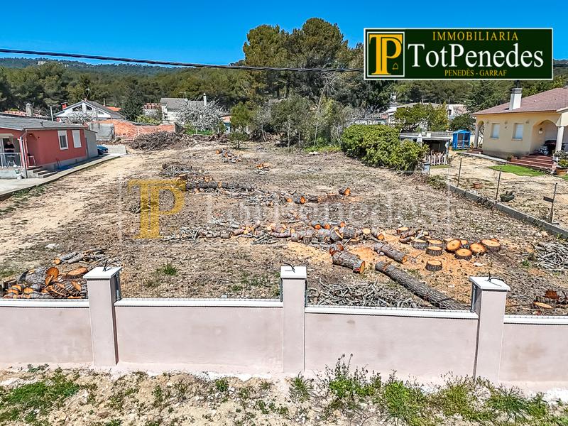 Foto 03037d65-9b4e-4339-bcad-8fdb0ae74430. Terreno residencial en carrer caimada 685bi parcel·la en venda a mas bermell – en Querol