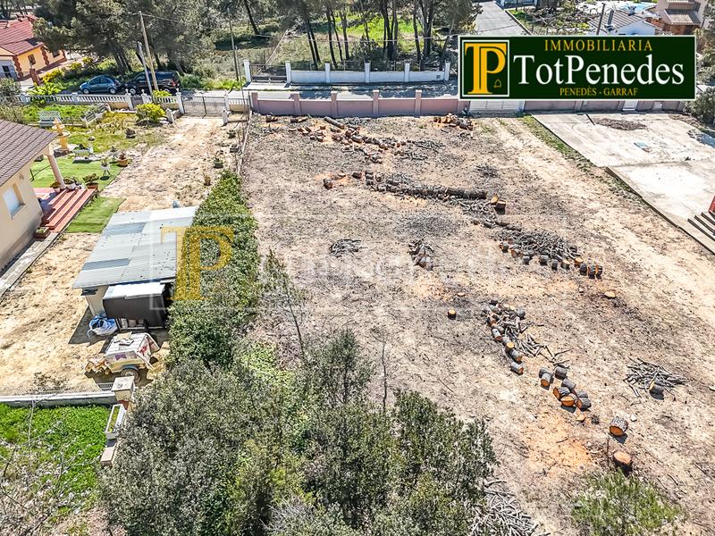 Foto 06868141-871b-42a7-8660-f39e93a4ed24. Terreno residencial en carrer caimada 685bi parcel·la en venda a mas bermell – en Querol