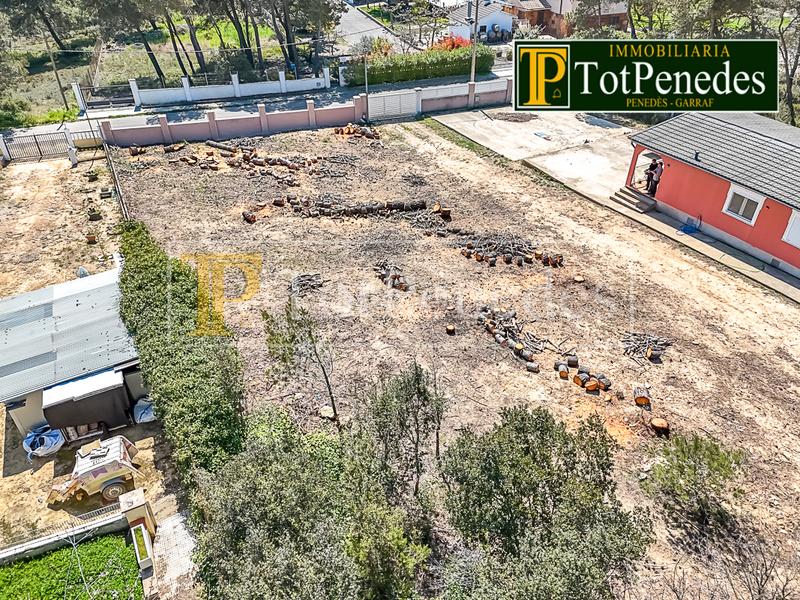 Foto 0b65f78a-eb57-4e80-8629-221bb1a8cdb4. Terreno residencial en carrer caimada 685bi parcel·la en venda a mas bermell – en Querol