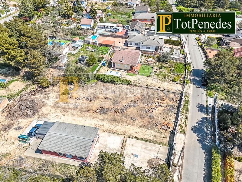 Foto 0ca764d8-5c73-4b25-9b1d-a294cbf56a30. Terreno residencial en carrer caimada 685bi parcel·la en venda a mas bermell – en Querol