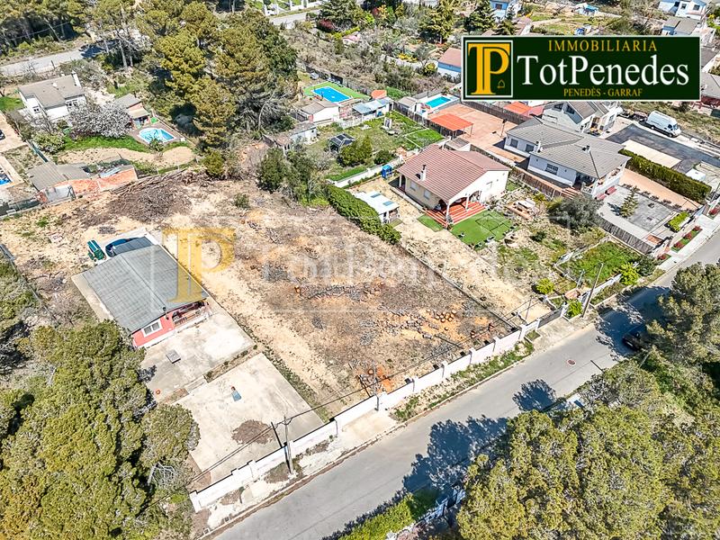 Foto b6fd389e-3ba7-41e1-8c46-2b2af0ddd622. Terreno residencial en carrer caimada 685bi parcel·la en venda a mas bermell – en Querol