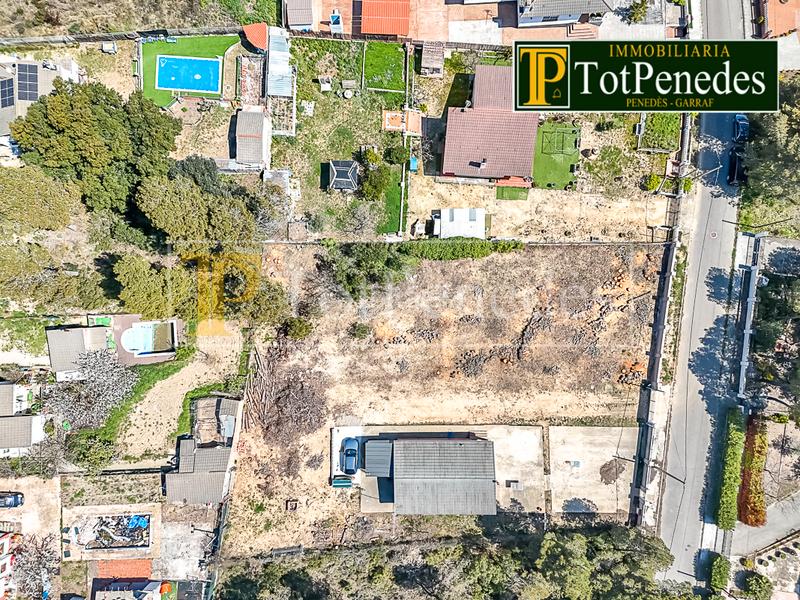 Foto e44f5c2f-b028-4dd0-8d86-6835953816c9. Terreno residencial en carrer caimada 685bi parcel·la en venda a mas bermell – en Querol
