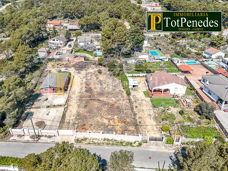Foto e956f2b7-8ccb-46de-8545-48cf6b590448. Terreno residencial en carrer caimada 685bi parcel·la en venda a mas bermell – en Querol