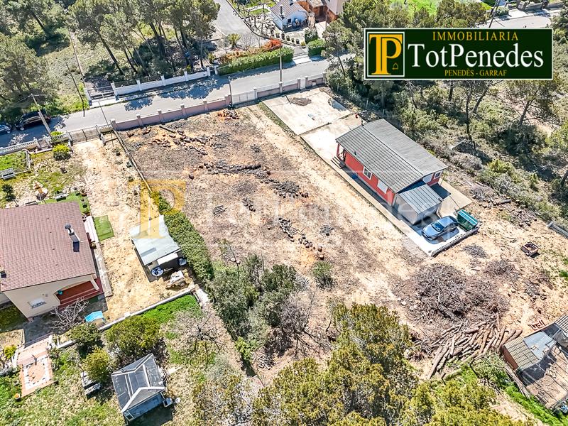 Foto ed905b72-f9ca-4fc5-a416-f457f34e912d. Terreno residencial en carrer caimada 685bi parcel·la en venda a mas bermell – en Querol
