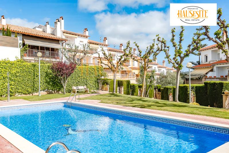 Foto 455fb9e0-e42c-4c0e-bcfc-f6418fae0abc. Casa adosada  familiar en venta en Centre Sant Pere de Ribes