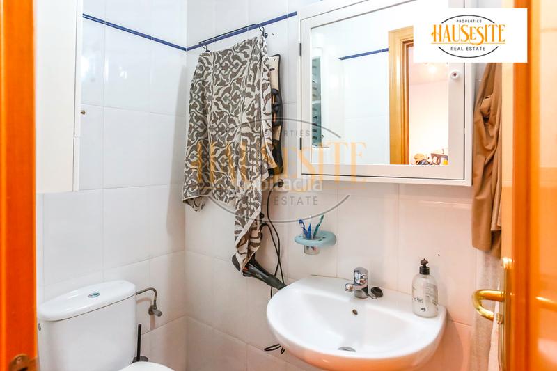 Foto 97b57bbc-fbb1-4be6-8714-42343c882f00. Casa adosada  familiar en venta en Centre Sant Pere de Ribes