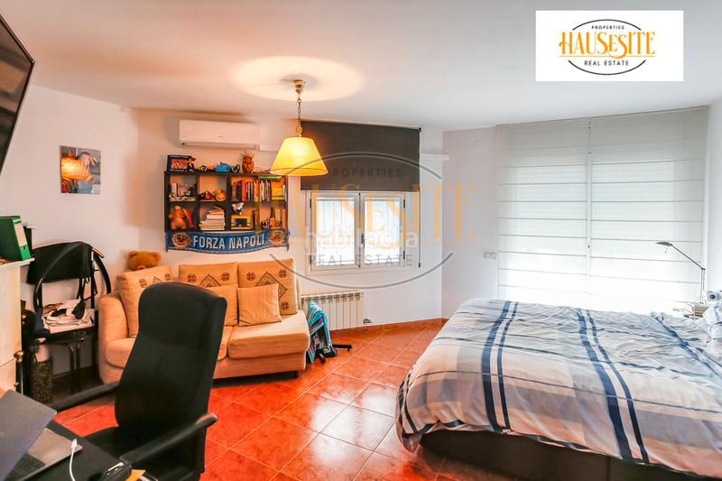 Foto d4e0adc7-91ce-4800-8436-0ec150323f9e. Casa adosada  familiar en venta en Centre Sant Pere de Ribes
