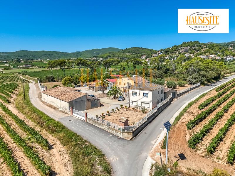 Foto 18ef146b-6877-4537-96d6-e602526cdf43. Masía en plaça de la vila 1 exclusiva masía rural con potencial turístico y de eventos en el penedès en Torrelles de Foix