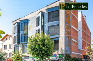 Etagenwohnung  Carrer raval. Piso en venta en torrelles de foix