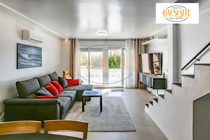 Foto 2c0944f3-4c17-4e55-a2e5-6d92c44f10e0. Casa adossada amb calefacció aparcament piscina a Sant Pere de Ribes