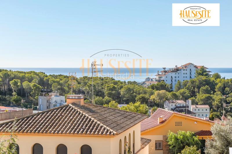 Foto 689ea33b-8692-4d4a-a5f7-99406500f244. Casa adossada amb calefacció aparcament piscina a Sant Pere de Ribes