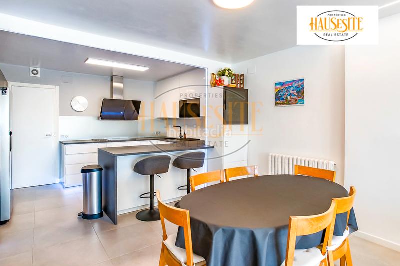 Foto aab42758-38c7-4c4b-89a3-f8bf17e481e2. Casa adossada amb calefacció aparcament piscina a Sant Pere de Ribes