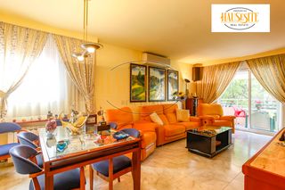 Appartement à Plaça de la fàbrica nova 3