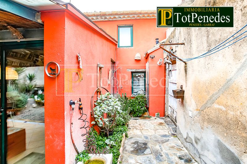 Foto a40eb6fa-7872-4661-aa5a-cfa947a25662. Casa amb calefacció a Torrelles de Foix