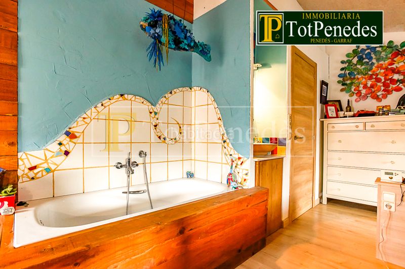 Foto a78f36de-4d88-4e5d-8b89-a55f08a88117. Casa amb calefacció a Torrelles de Foix