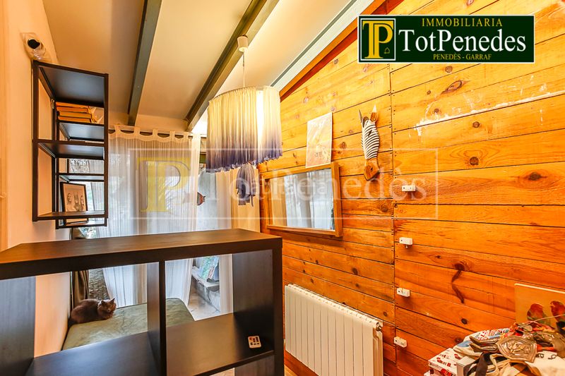 Foto b8dbd2e4-adb2-41ad-ae57-cae4fd018d09. Casa amb calefacció a Torrelles de Foix