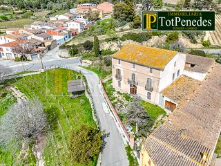 Casale  Plaça de subirats. Casa senyorial en venda a sant pau d’ordal