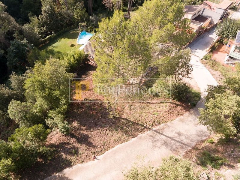 Foto 1b33a830-2a8b-4768-af68-a4d499c3c3eb. Terreny residencial a Gelida