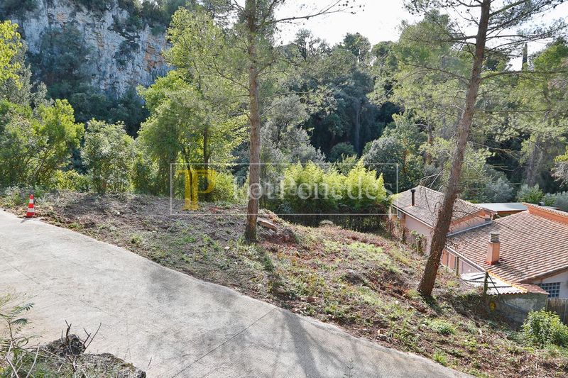 Foto 4d888053-e388-40b8-898f-e7f6dda9fcb0. Terreny residencial a Gelida