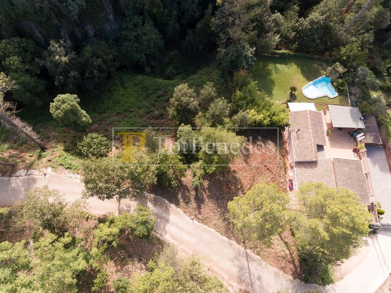 Foto 65f12a7c-9833-4c65-9eda-118c1ccae82d. Terreny residencial a Gelida