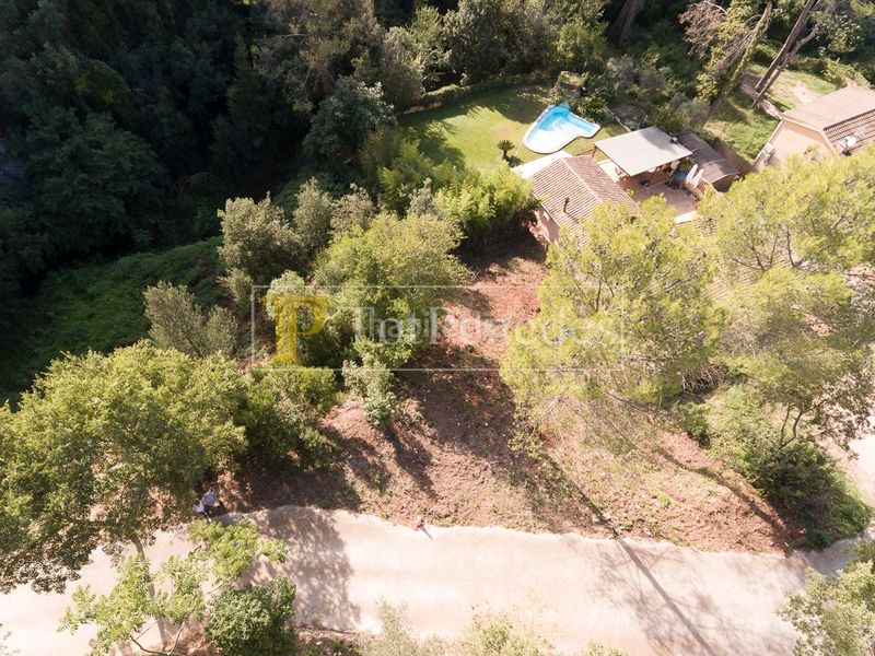 Foto 70432ed4-2781-4381-99e1-9396835a71d6. Terreny residencial a Gelida