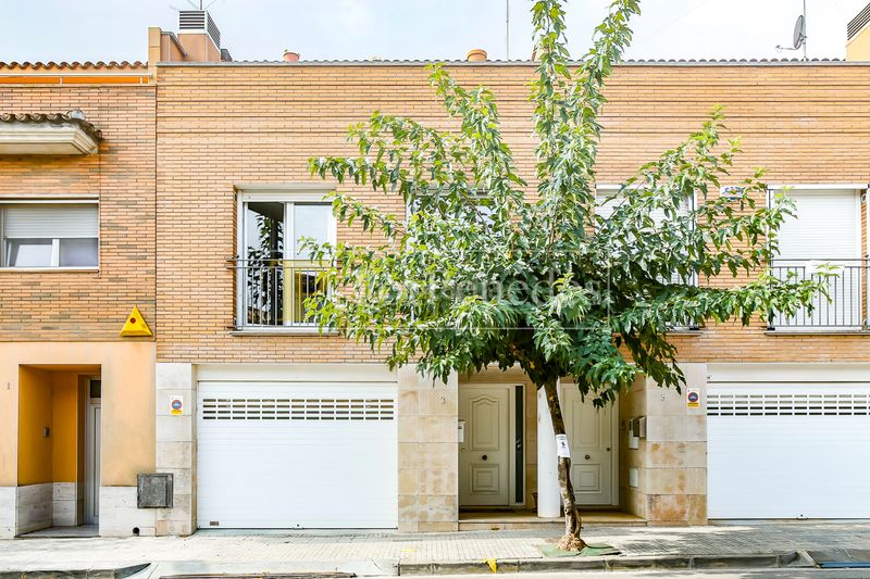 Foto e8a45a82-da9f-42ed-a057-6e6c0ff54381. Casa adossada amb calefacció aparcament a Avinyonet del Penedès