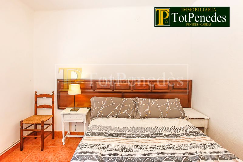 Foto 4d0e9507-0210-4399-81ee-3ddab3382577. Maison avec cheminée chauffage parking dans Querol