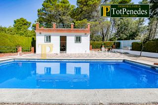 Chalet  Carrer de la riera. Chalet rodeado de naturaleza con piscina en querol