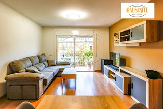 Flat  Carrer del doctor pujades. Pis de 4 habitacions al pla de sant magí