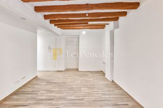 Piso  Carrer de l'escudellers. Piso planta baja en venta de 95m2 construidos en planta baja en