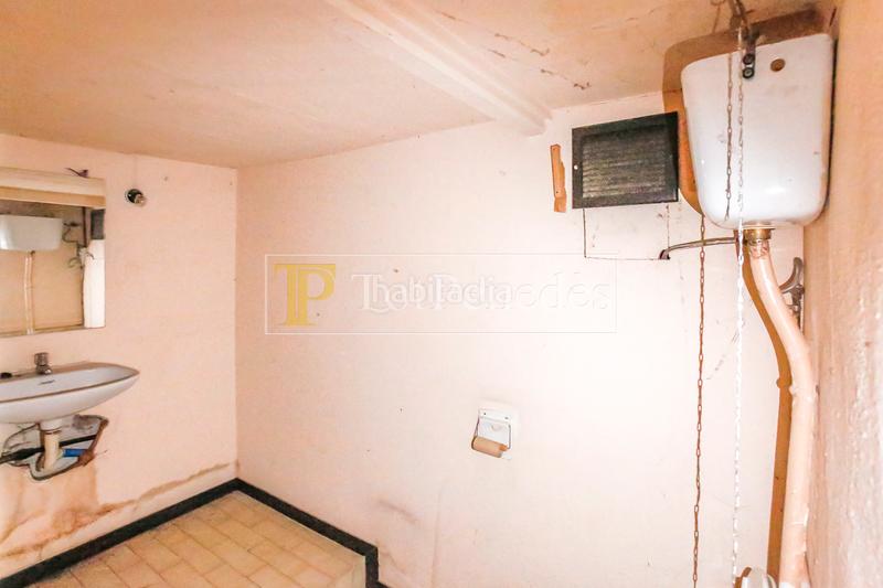 Foto 58d168ff-2b8f-4abe-800c-c4ffa51de21d. Rent business premise in plaça de puigmoltó 5 in Centre Vila Vilafranca del Penedès