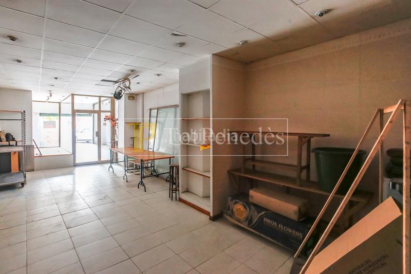 Foto eafd38fc-b6b1-4e7f-8cfb-5f04e93ee1d5. Rent business premise in plaça de puigmoltó 5 in Centre Vila Vilafranca del Penedès