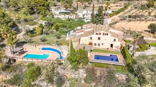 Bauernhof in Torrelles de Foix. Masia en venta en alt penedès barcelona