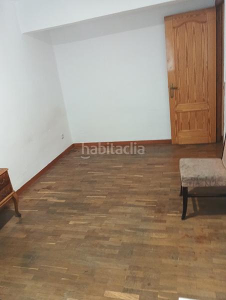 Foto 57df9e46-bd3e-420d-84c4-3c1a7494ab88. Appartamento in calle de víctor manuel iii 4 in Opañel Madrid