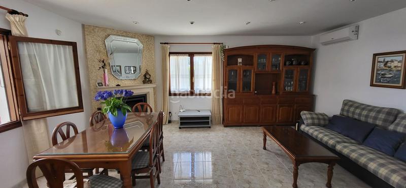 Foto 1c71da64-a5d3-4274-989c-2f6ff065c617. Xalet amb aparcament a Ampolla (L´)