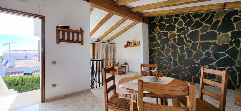 Foto 8929b624-8b69-4aed-a8fe-1c8e61b860fb. Xalet amb aparcament a Ampolla (L´)