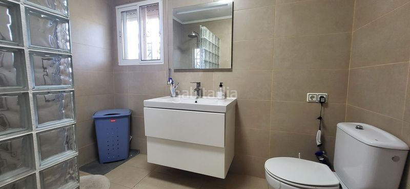 Foto 906ca8f1-b3c3-4173-9968-e6e035c190e3. Xalet amb aparcament piscina a Roquetes