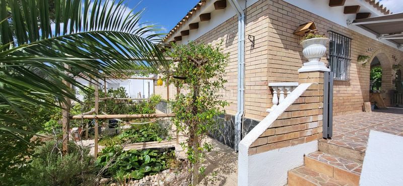 Foto 910f4d12-6cda-41b0-9c81-aca643097c8e. Chalet con riscaldamento parcheggio piscina in Roquetes