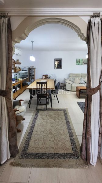 Foto f318afbc-0b1d-4081-b85b-d1bf47ee3a88. Chalet con riscaldamento parcheggio piscina in Roquetes
