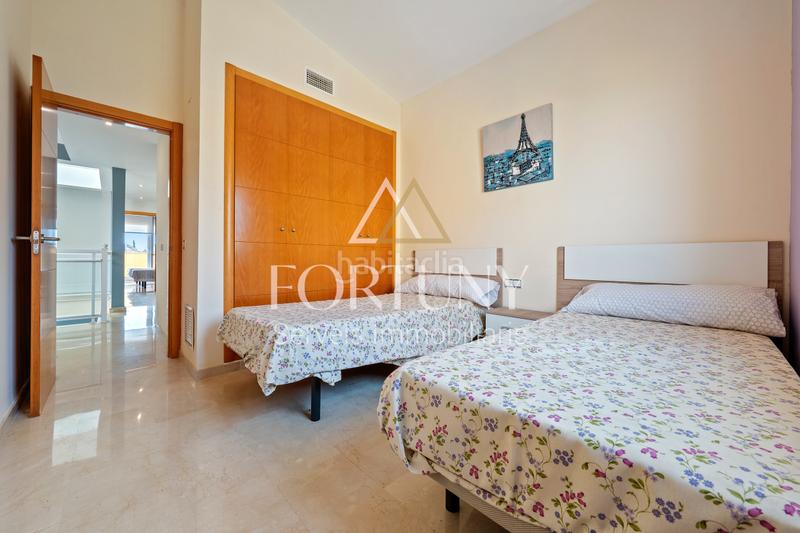 Foto 292a66a3-5a27-4b17-96b0-19f009d6e74f. Casa a carrer mas d'en víctor 2 a Quatre Camins Cambrils