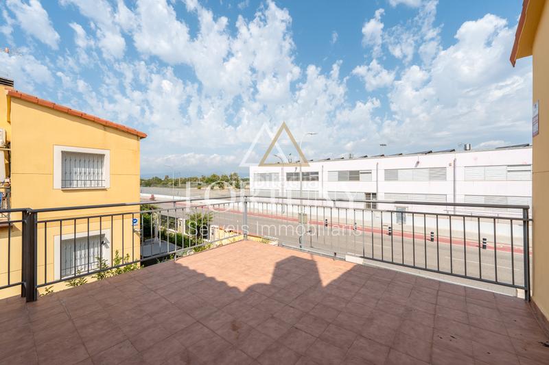 Foto 99b9a250-8bbc-4593-bb5c-542401d5f5af. Casa a carrer mas d'en víctor 2 a Quatre Camins Cambrils