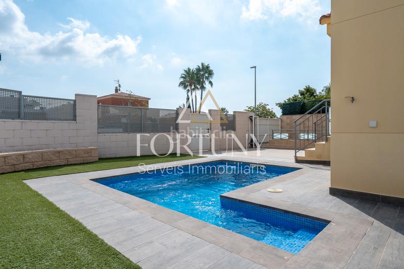 Foto e11bc642-2520-4fac-a16f-8bfdb2f53337. Casa a carrer mas d'en víctor 2 a Quatre Camins Cambrils