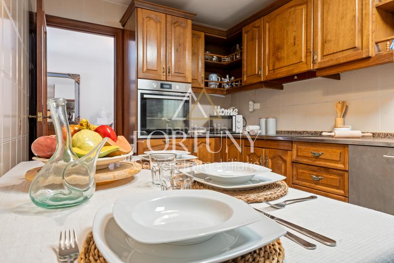 Foto 0a76acf4-5fae-4ede-8579-1fb6e2a826c8. Xalet amb xemeneia calefacció aparcament piscina a Cambrils