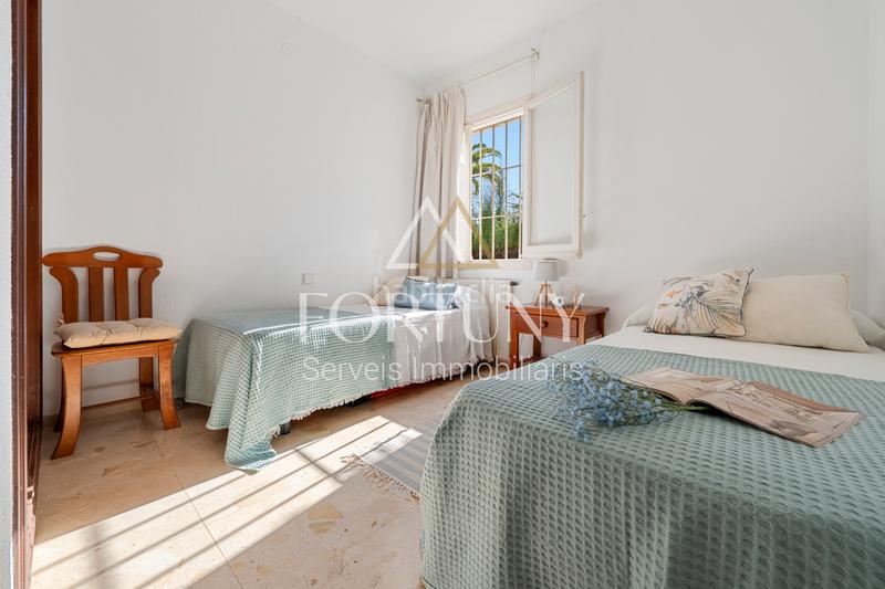 Foto 1f5c0c6a-5656-4185-b12f-fa5aa404b3fc. Xalet amb xemeneia calefacció aparcament piscina a Cambrils