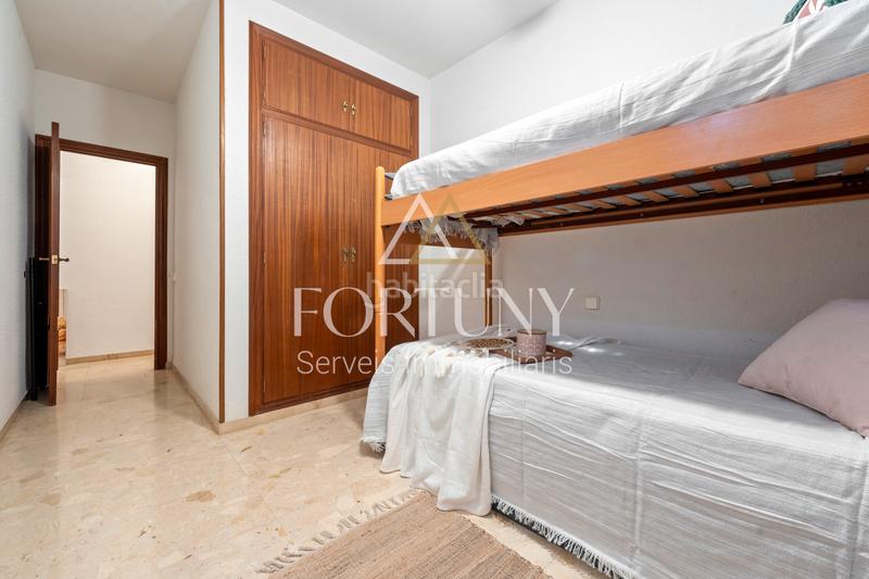 Foto 31570a00-2c02-4e5b-ab46-593f26e787a0. Xalet amb xemeneia calefacció aparcament piscina a Cambrils