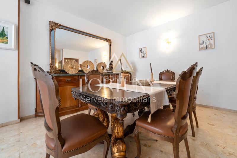 Foto 48a673ff-2e78-4f2c-a314-f5ea269352c9. Xalet amb xemeneia calefacció aparcament piscina a Cambrils