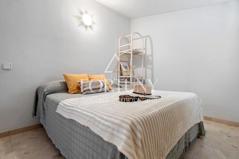 Foto 5b916d50-c1f2-43c1-8422-29d177bd9549. Xalet amb xemeneia calefacció aparcament piscina a Cambrils