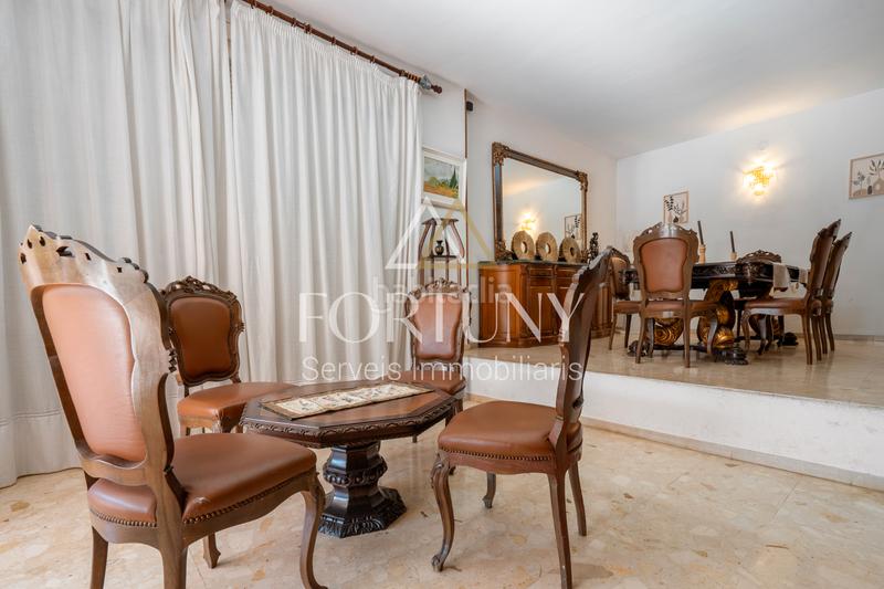 Foto 67448bbb-468e-4bb3-9e1c-48d63f3a5ba1. Xalet amb xemeneia calefacció aparcament piscina a Cambrils