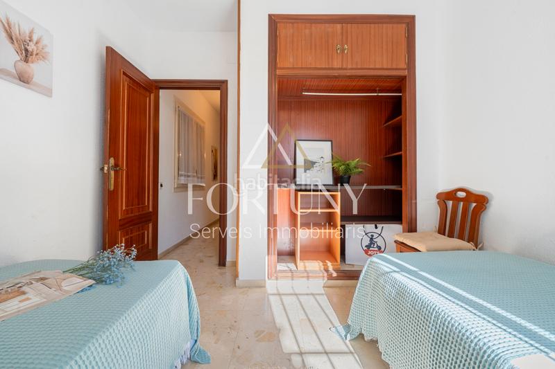 Foto 91f146ce-1c59-4c0b-bb01-c6e24b07319d. Xalet amb xemeneia calefacció aparcament piscina a Cambrils