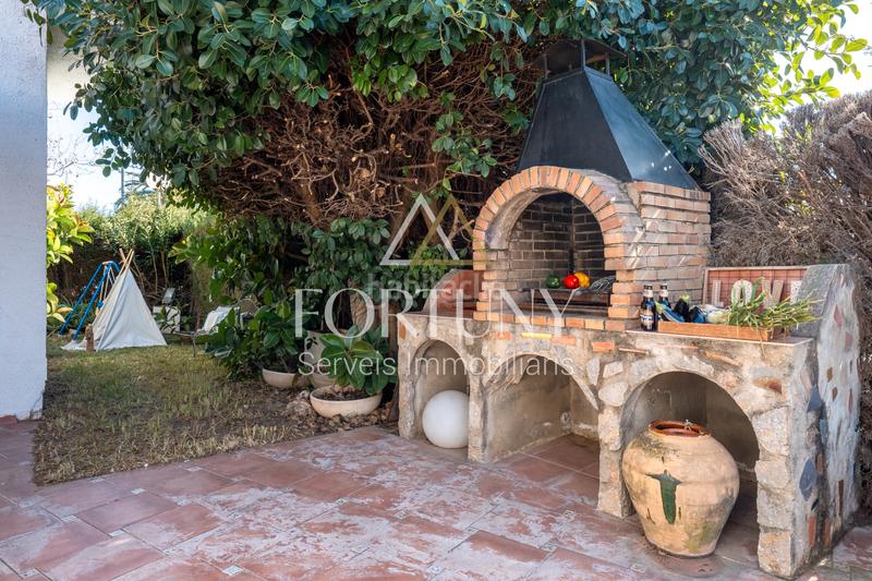 Foto b3e8f1c5-2ed8-4901-8780-5be284b05100. Xalet amb xemeneia calefacció aparcament piscina a Cambrils